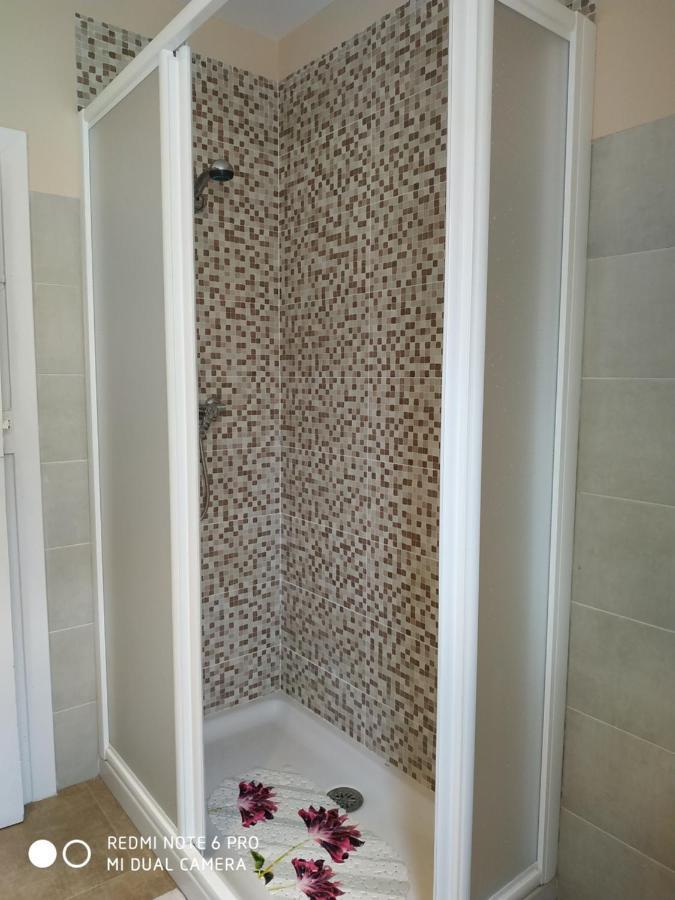 Casa Argia Apartment เอนซิโซ ภายนอก รูปภาพ
